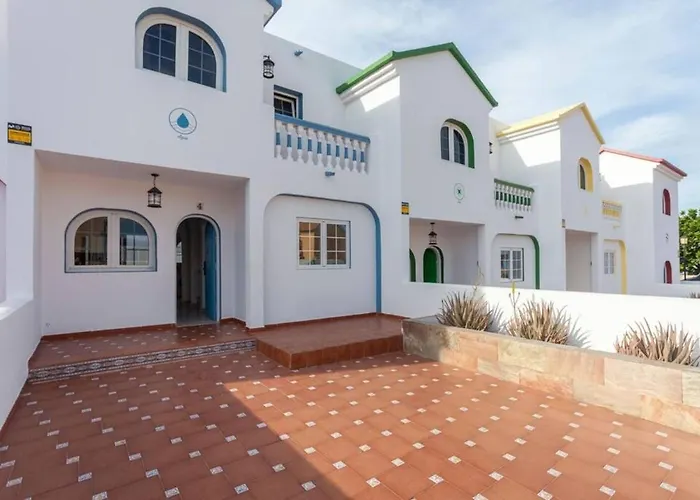 Coralejo Beach Villa Agua With Private Pool, Bbq & Fast Wifi By Amazzzing Travel